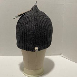 Megellan drirelease beanie hat